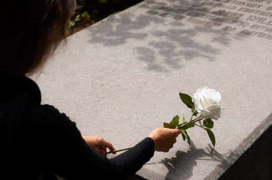 urnas_y_servicios_funerarios